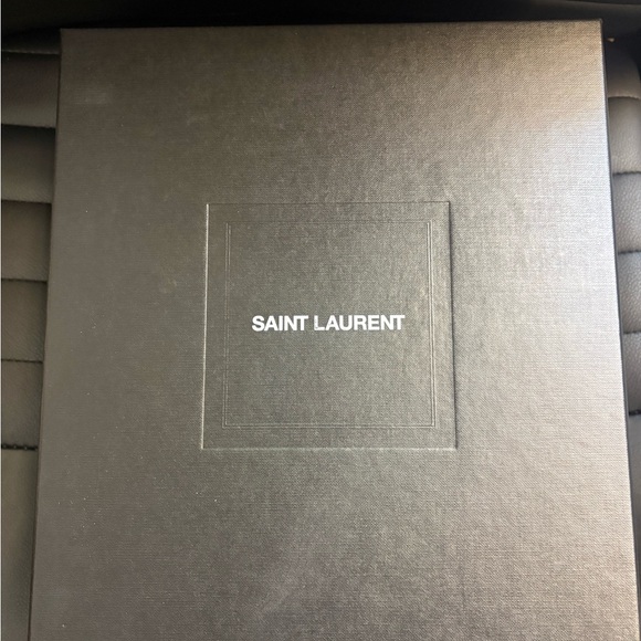 Saint Laurent Glossy Black Heels - Picture 7 of 7